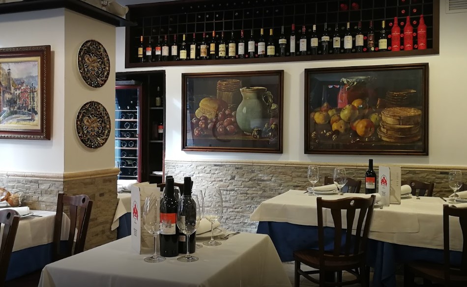 El salón de El Rincón de Pardiñas en el Barrio de Salamanca